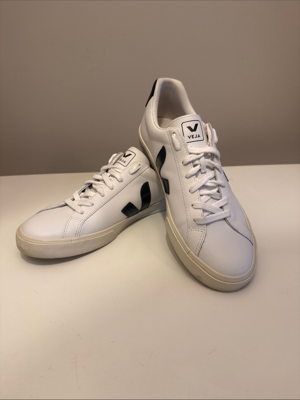 Veja Women Esplar Sneakers Extra White